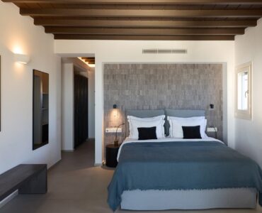 Master bedroom at Villa Alabaster, Kounoupas, Mykonos