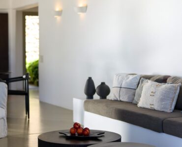 Living room lounge corner at Villa Ammolite, Kounoupas, Mykonos