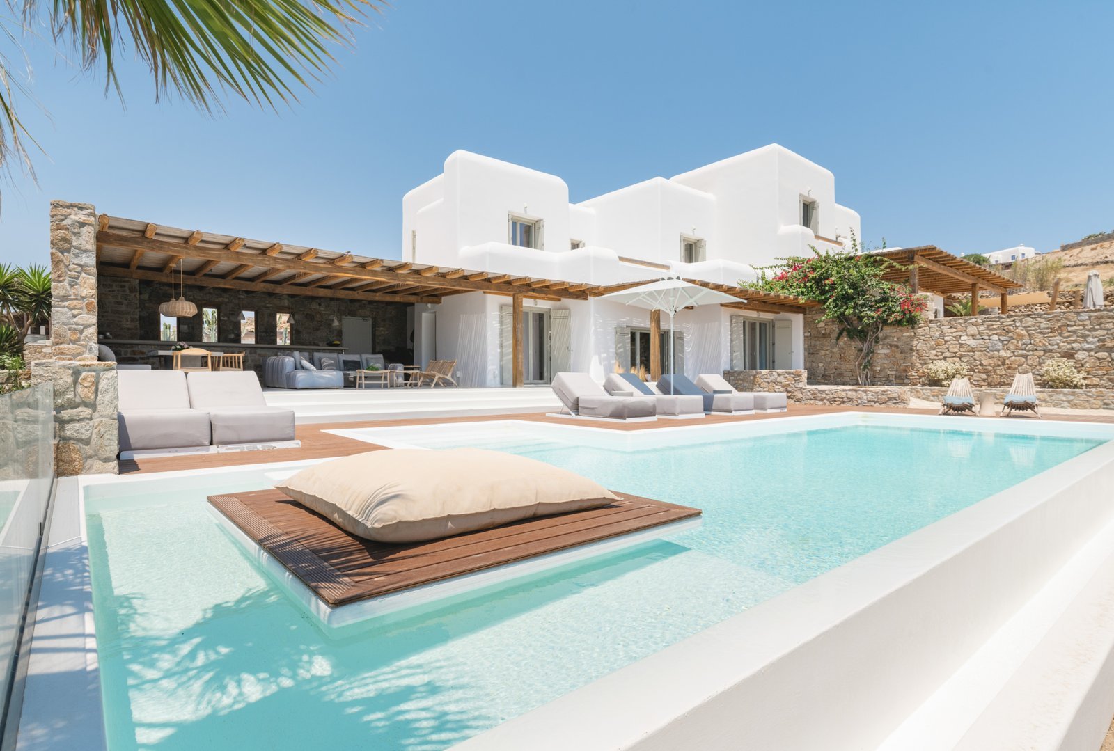 Combo Kalafatis luxury villa in Kalafatis, Mykonos – photo 2
