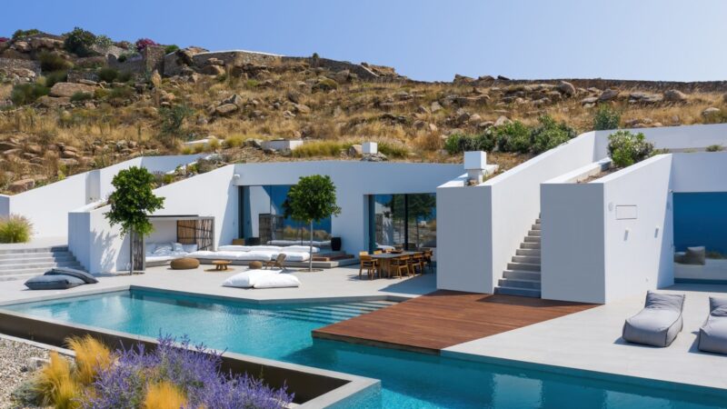 Dove Luxury Estate luxury villa in Agios Stefanos Mykonos – photo 1