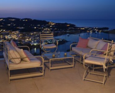 J-View Villa, Agios Lazaros, Mykonos – terrace lounge overlooking the bay