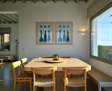 J-View Villa, Agios Lazaros, Mykonos – indoor dining area