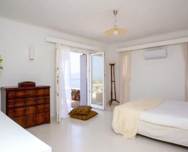 Double bedroom at Maison Haute in Aleomandra, Mykonos
