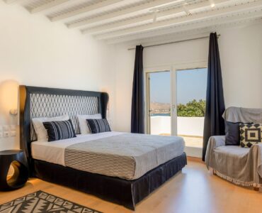 Double bedroom at Platinum Deluxe Villa in Kalafatis, Mykonos