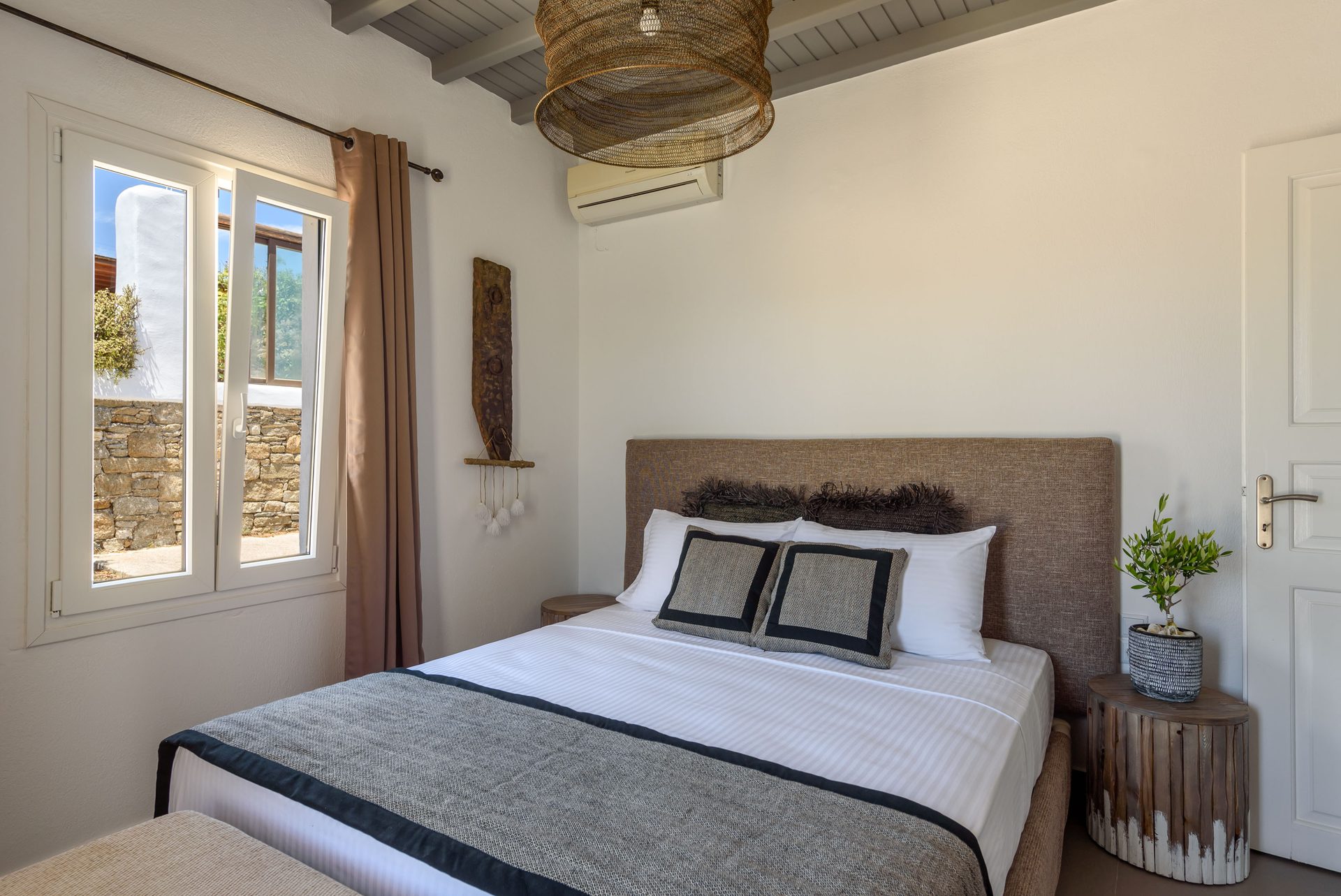 Double bedroom at Platinum Junior Villa in Kalafatis, Mykonos