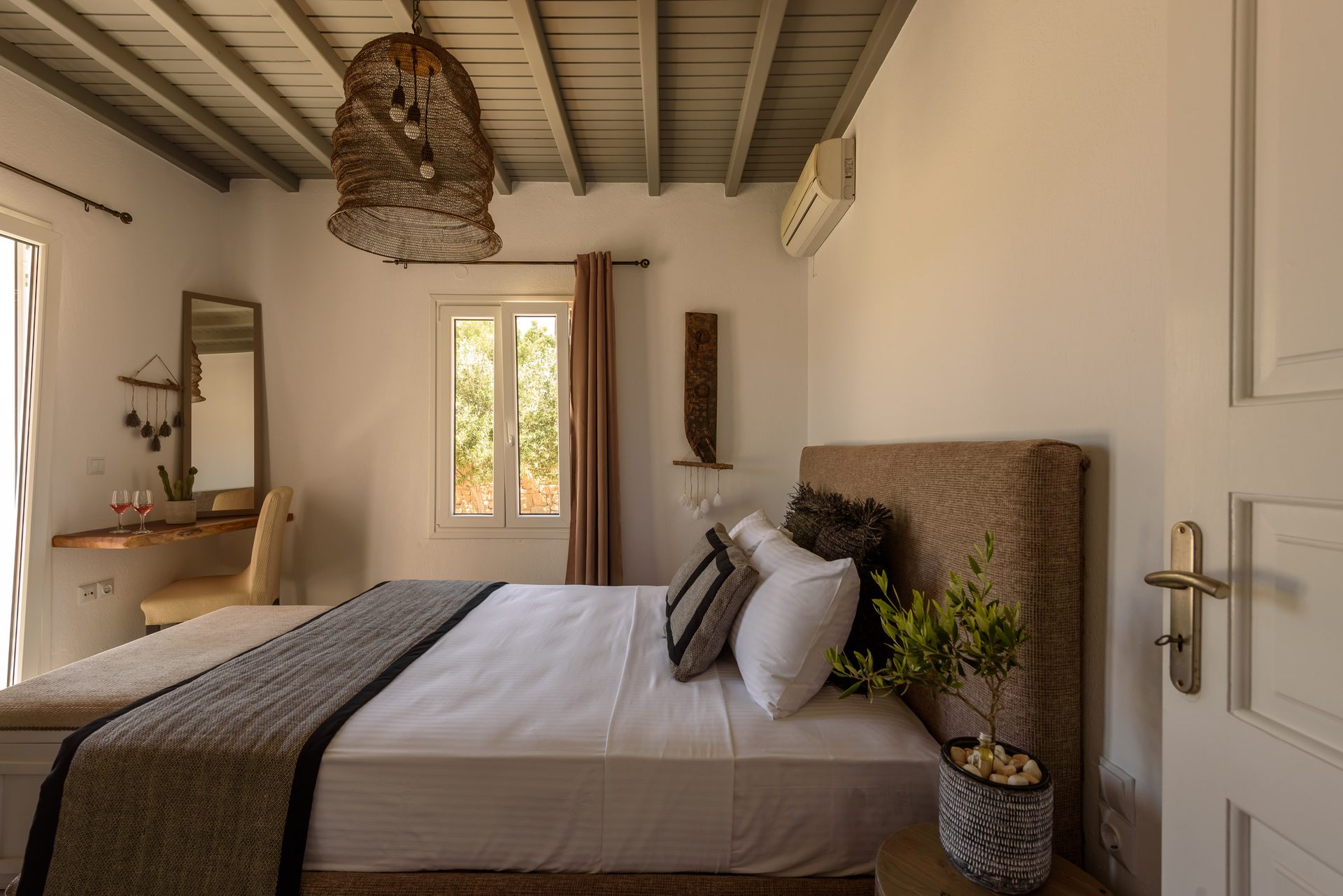Bedroom at Platinum Junior Villa in Kalafatis, Mykonos