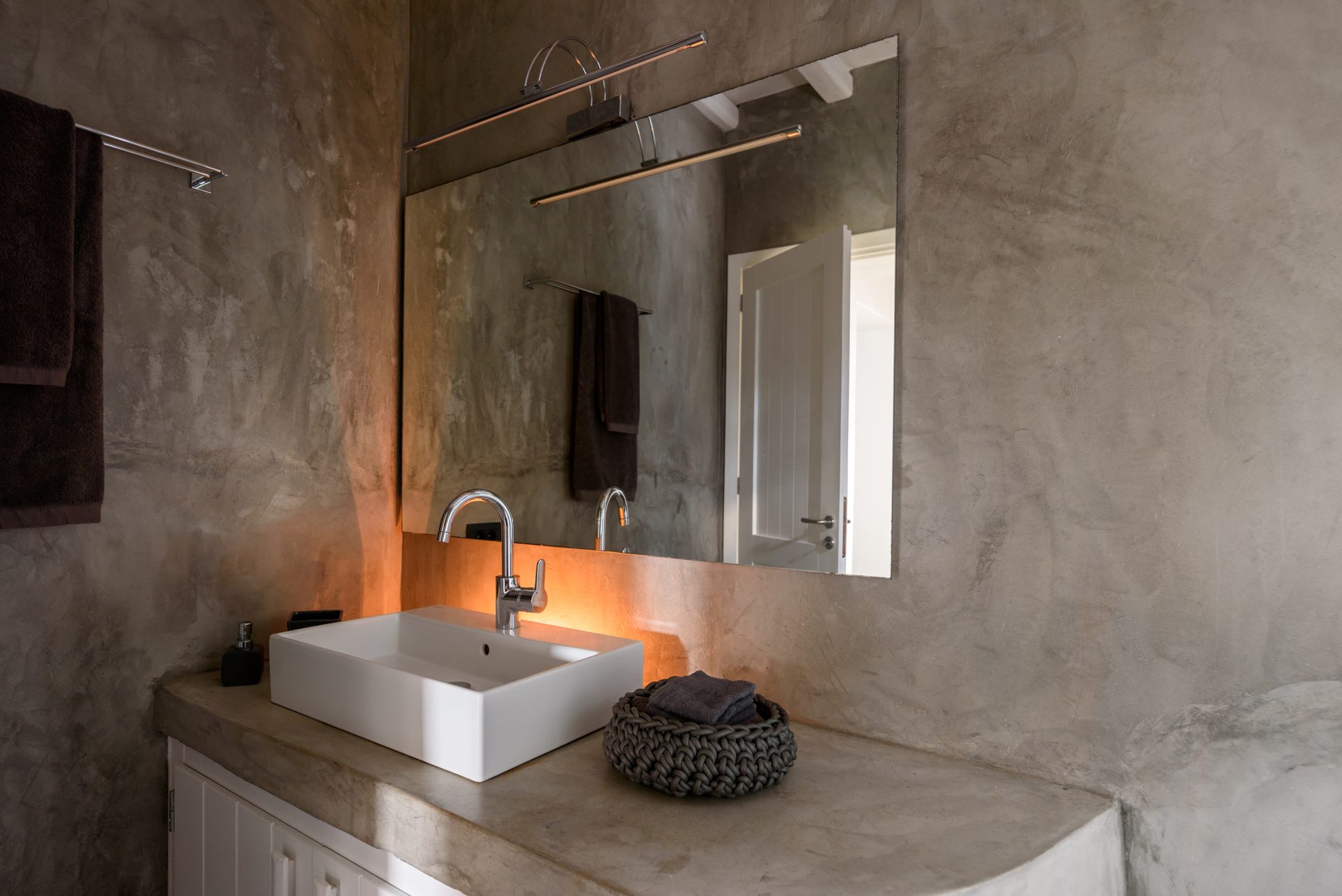 Bathroom at Platinum Senior Villa in Kalafatis, Mykonos