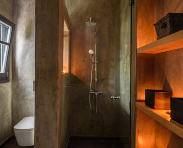 Walk-in shower at Platinum Senior Villa in Kalafatis, Mykonos