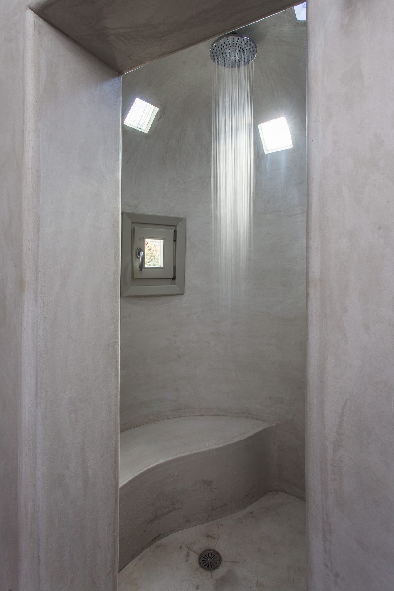 Walk-in shower at Platinum Superior Villa in Kalafatis, Mykonos