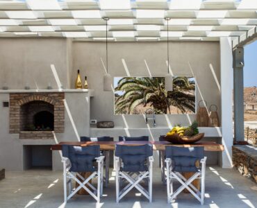 Covered outdoor dining area at Platinum Superior Villa in Kalafatis, Mykonos