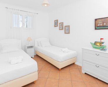 Twin bedroom at Tranquil Villa 5 in Kalafatis, Mykonos