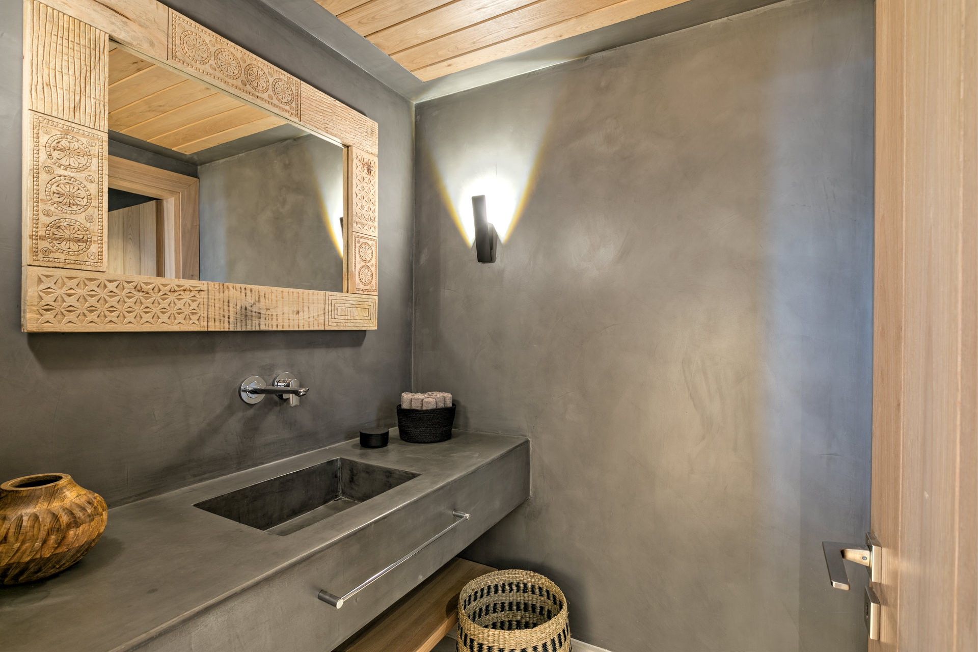 Guest WC in the main house at Villa Arion in Aleomandra, Mykonos