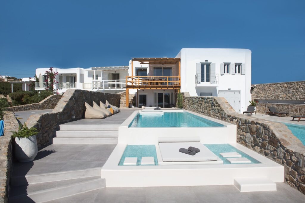 Infinity pool and villa at Villa Costa in Elia, Mykonos