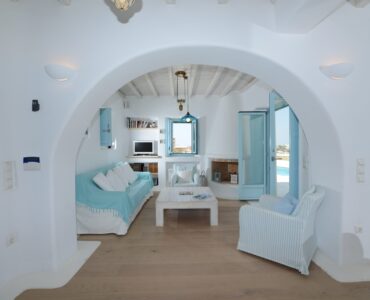 Arched passage to the living room at Villa Danelina in Agios Lazaros, Mykonos