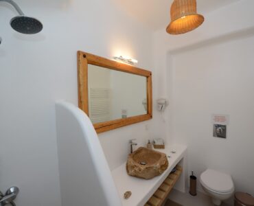 Bathroom with shower at Villa Danelina in Agios Lazaros, Mykonos