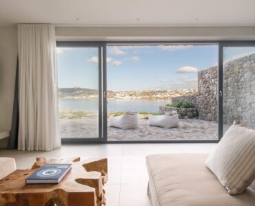 Bedroom with sitting area at Villa Mare Blu in Kanalia, Mykonos