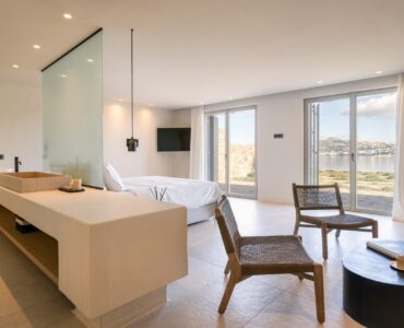 En suite bathroom at Villa Mare Blu in Kanalia, Mykonos