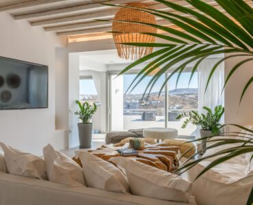 Living room with sea view at Villa Nerovino in Kanalia, Mykonos