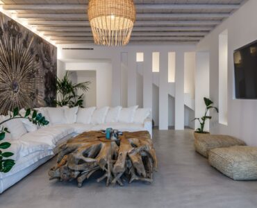Living room at Villa Nerovino in Kanalia, Mykonos