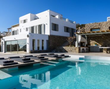 Villa and pool at Villa Nerovino in Kanalia, Mykonos
