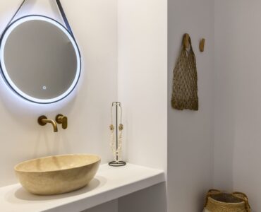 Bathroom at Villa Nerovino in Kanalia, Mykonos