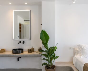 Bathroom at Villa Nerovino in Kanalia, Mykonos