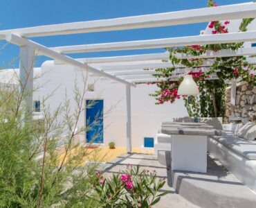 Garden terrace and pergola at Villa Phaedra in Pouli, Mykonos