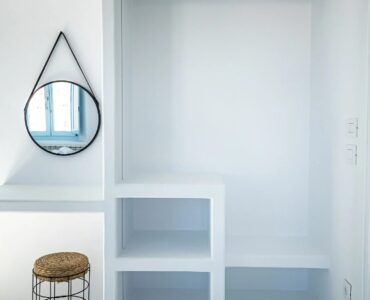 Wardrobe niche at Villa Uranos in Psarou, Mykonos